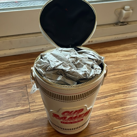 NWT cup ramen handbag - Picture 4 of 8